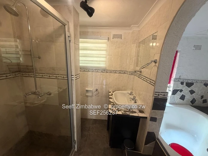 All-Inclusive 2-Bedroom Flatlet with Solar & Pool | Glen Lorne