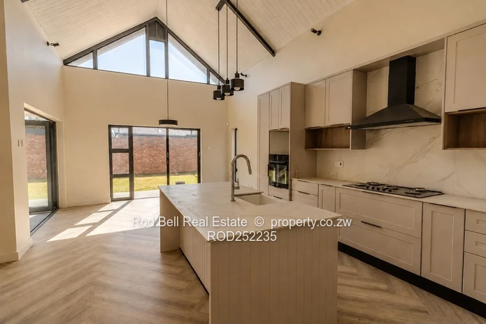 Upmarket brand new 3-bedroom townhouse
