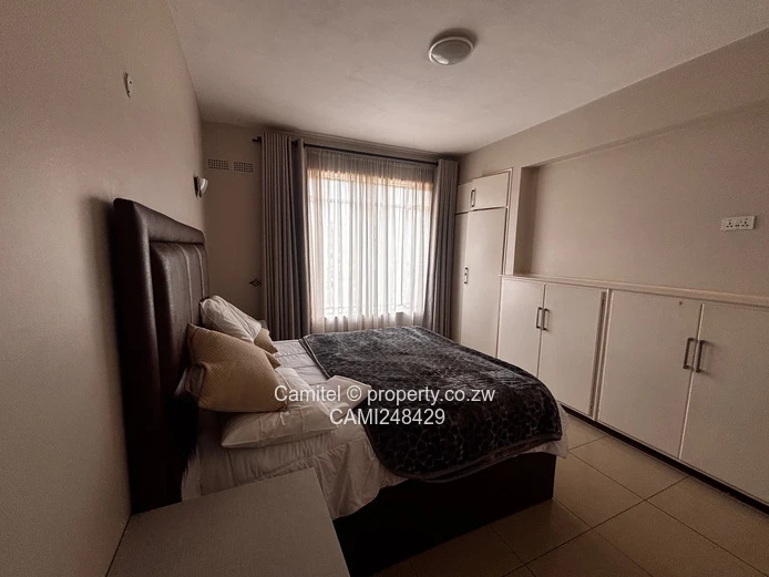 Newbury Avenues: Fully Furnished 2-Bed Flat with Borehole