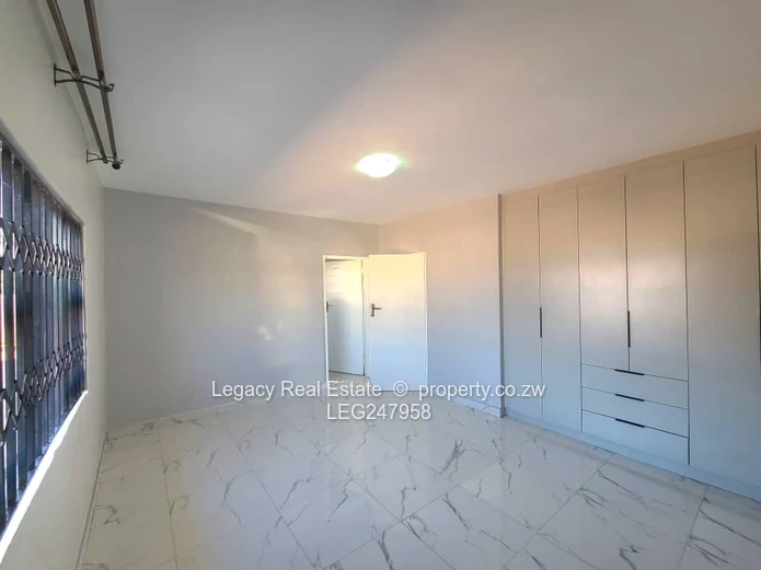 Prime Bluffhill Westgate Rental Opportunity,Stylish And Secure Home For Rent In Bluffhill