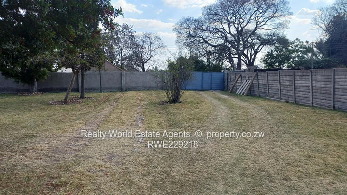 Hatfield House for Sale