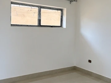 2 Bedroom Flat & Apartment