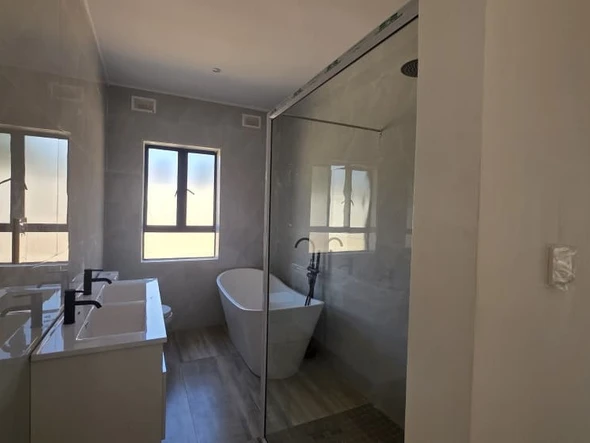 3 Bedroom Garden Flat