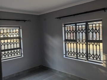 3 Bedroom Garden Flat