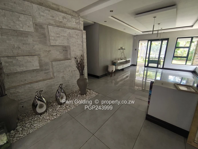 Elegant 6-Bedroom Luxury Home To Let in Glen Lorne