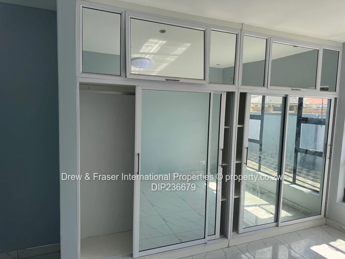 Mabvazuva house available for rent $800 (Sole Mandate)