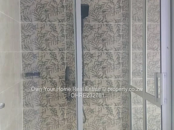 Pomona Nyeredzi Ridge 