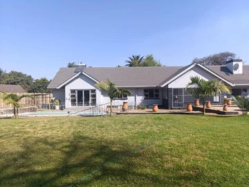 5 Bedroom House