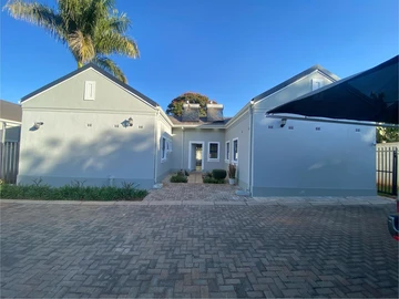 5 Unit Townhouse Complex