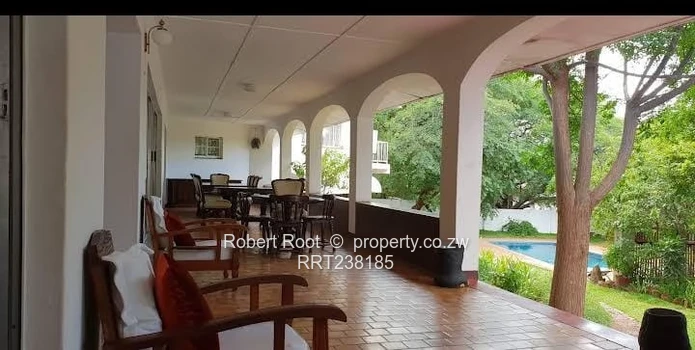 7 room Guest Lodge in Victoria Falls