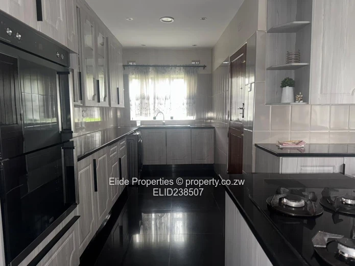 Property to rent near Highlands Park-Highlands (Sole Mandate)