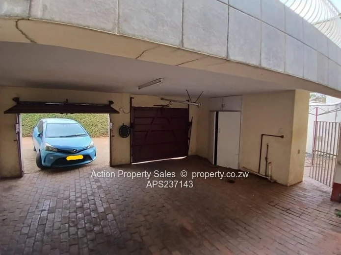 Neat Family Townhouse! 