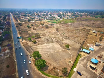 Commercial & Industrial Land