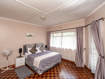 2 Bedroom Garden Flat