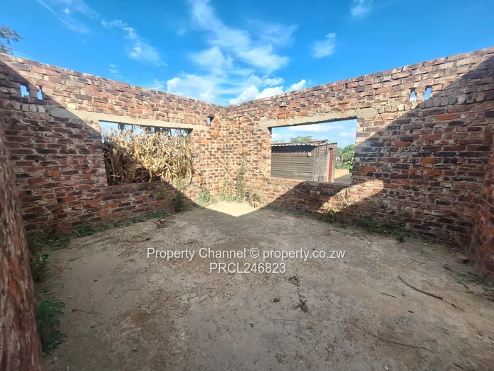 Unfinished 4-Bed Shell with Garage & En-Suite in Glaudina