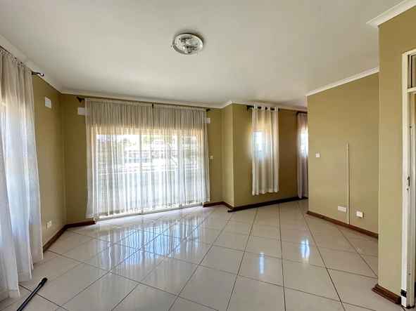 3 Bedroom Garden Flat