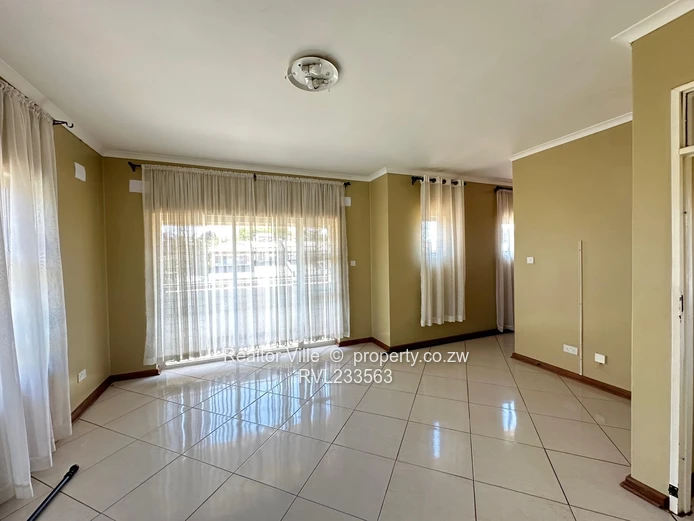 Morden 3 bed duplex flat to let