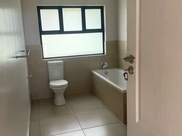 4 Bedroom Garden Flat