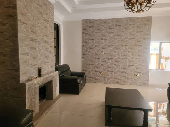 6 Bedroom House