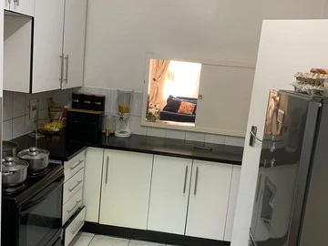 2 Bedroom Garden Flat