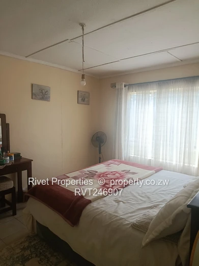 Glen Lorne Property For Sale Access To Enterprise Road