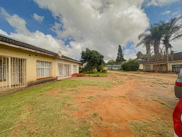 2 Bedroom Garden Flat