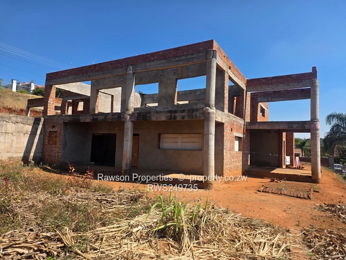 Unfinished split-level 4-bed with panoramic Brookview views (Sole Mandate)