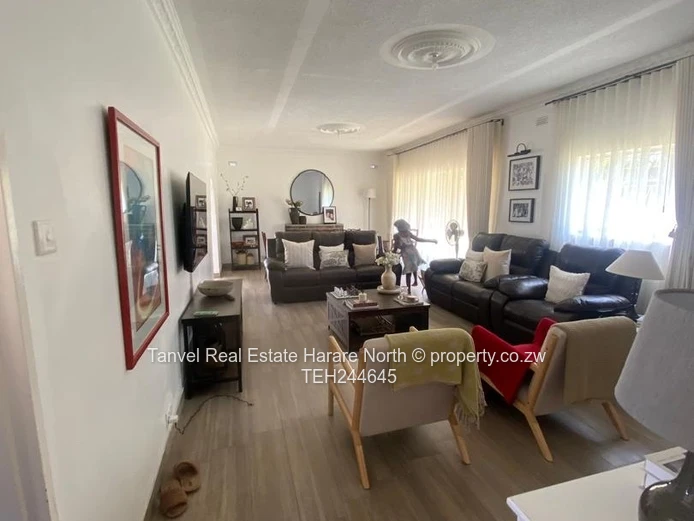 For Sale MABELREIGH SUNRIDGE with Harare Drive Road Frontage $190k  .