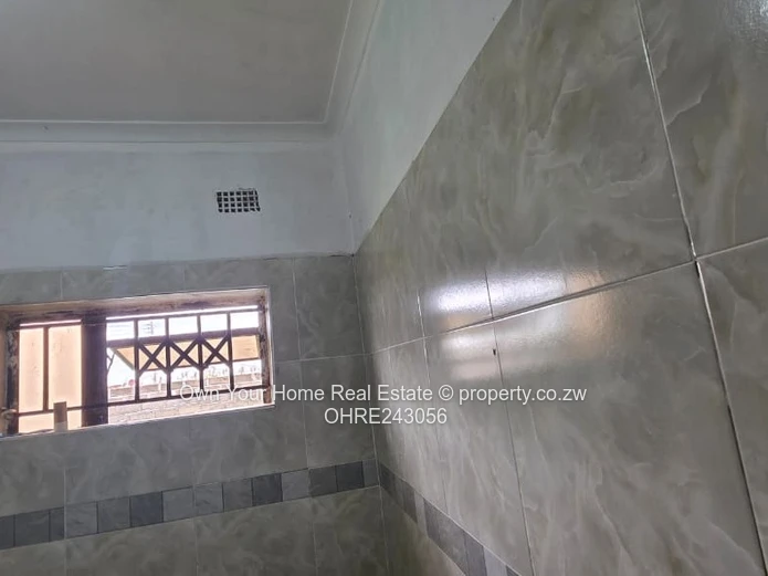 Westgate Sandton phase two .65k: Neat cottage