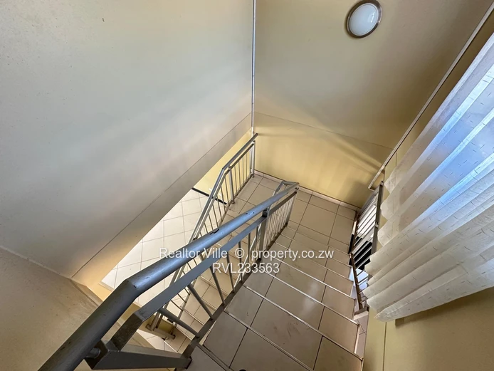 Morden 3 bed duplex flat to let