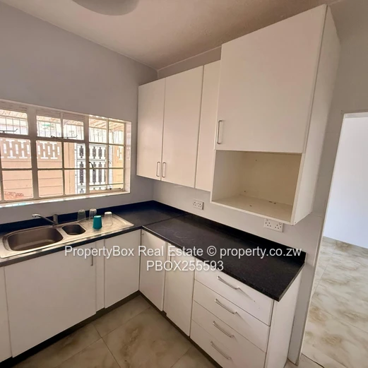 2 Bed Executive Duplex Garden Flat Apartment to rent for Immeditate occupation! 