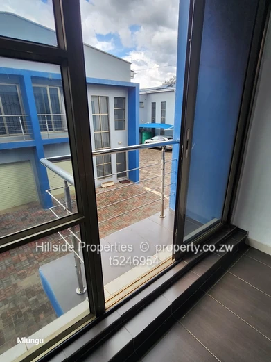 3bedroom apartment Newlands 