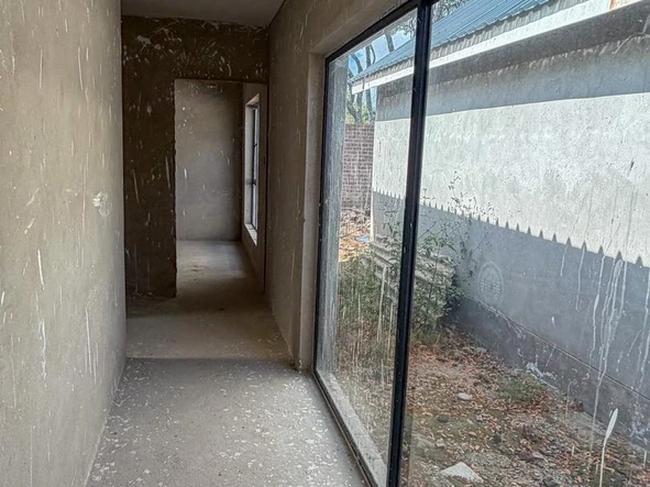 4 Bedroom Flat & Apartment