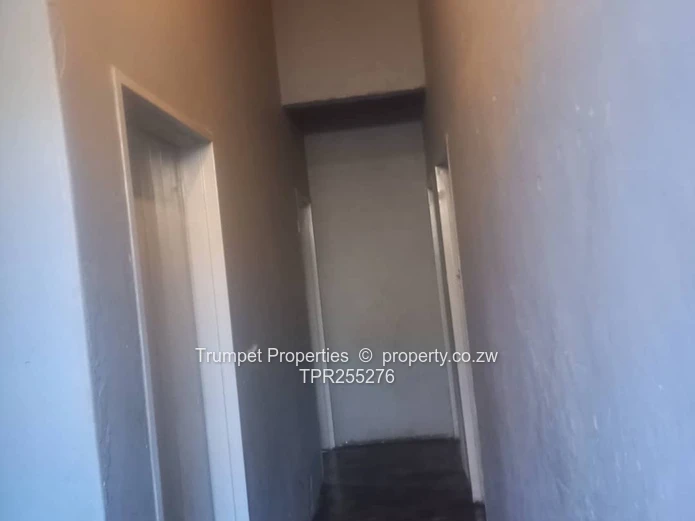 Basic 2-Bed Mufakose Home - 400 sqm, Good ZESA, title deeds