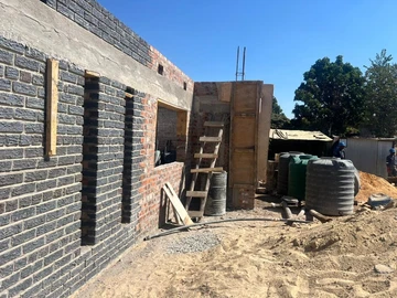 3 Bedroom Flat & Apartment