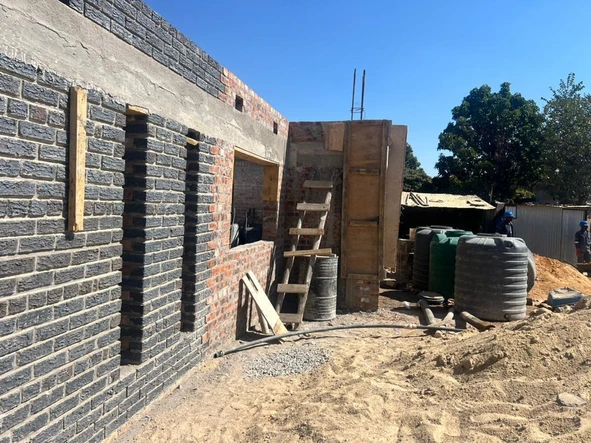 3 Bedroom Flat & Apartment