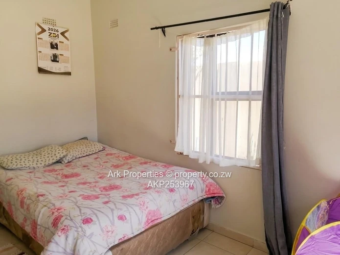 Ruwa, Elizabeth Park Property for Sale