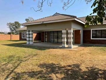 Norton twinlakes House for sale