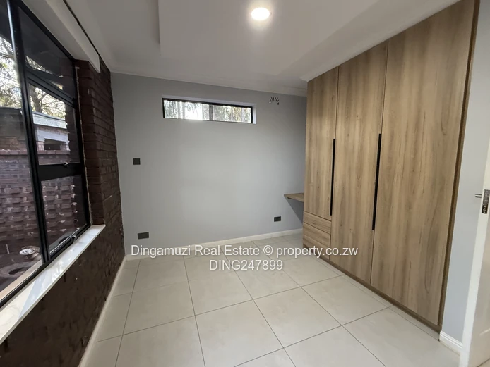 3 Bedroom garden flats for Sale Greendale