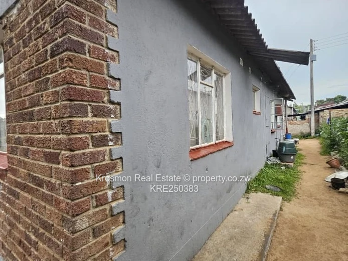 House For Sale (Sole Mandate)