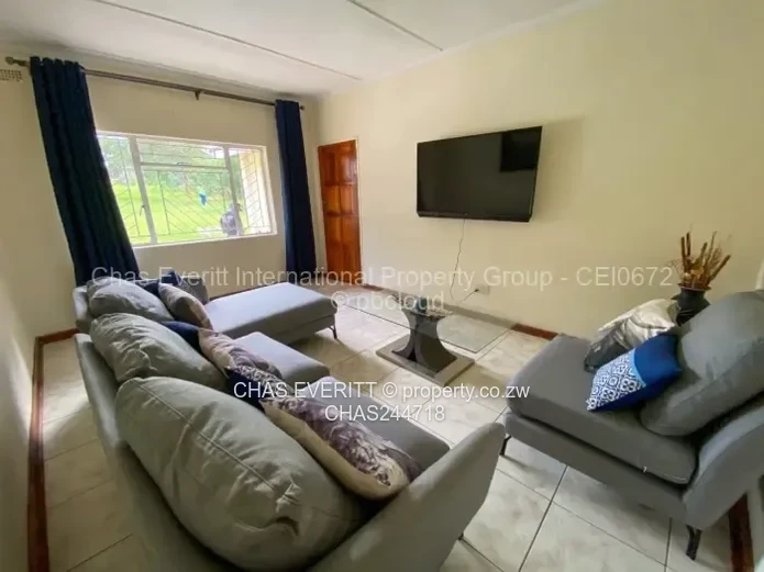 Modern 2 Bed Cottage To Let in Helensvale 33