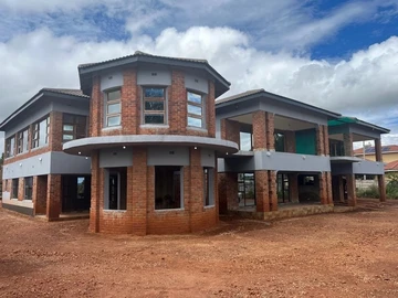 7 Bedroom Townhouse Complex