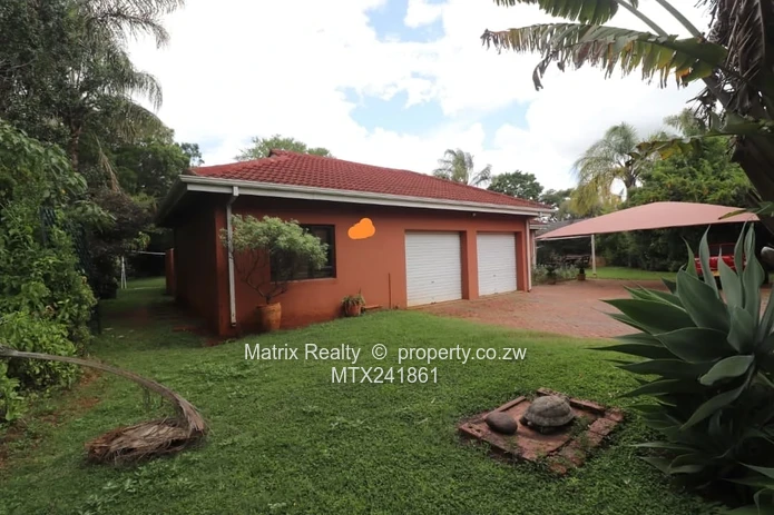 Family Home in Borrowdale Brooke Estate