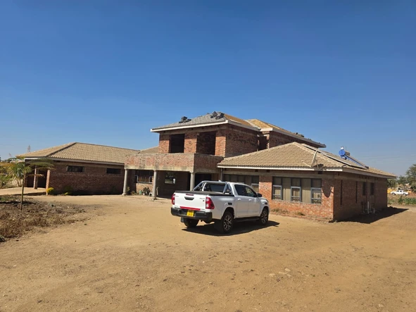 6 Bedroom House