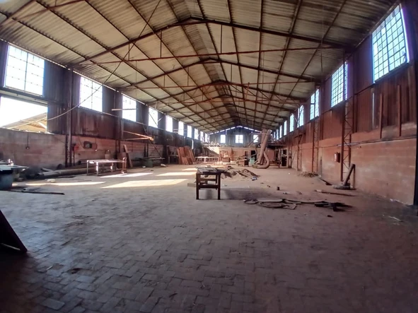 Warehouse & Factory
