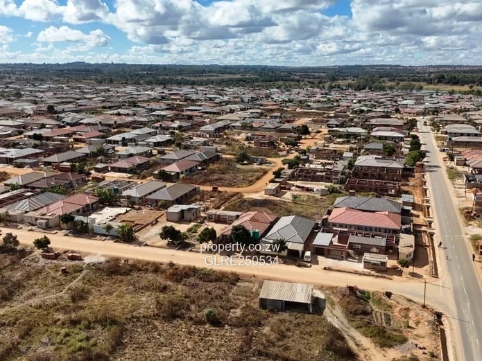 400 m² Stand in Ruwa — Tarred Road & Subdivision Potential
