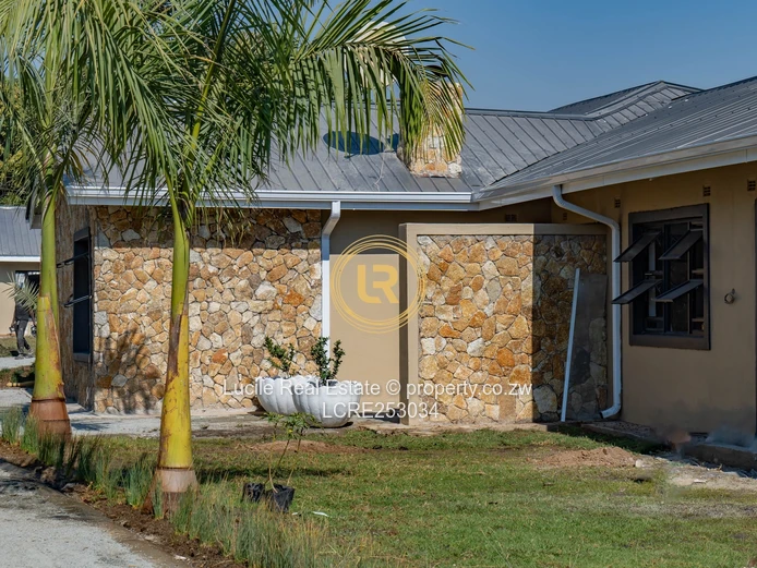 Contemporary Executive Residence in Westgate Goodhope