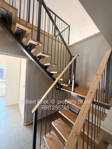 Lovely 4 bed cluster with upstairs loft!