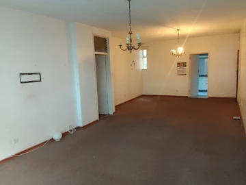 3 Bedroom Flat & Apartment