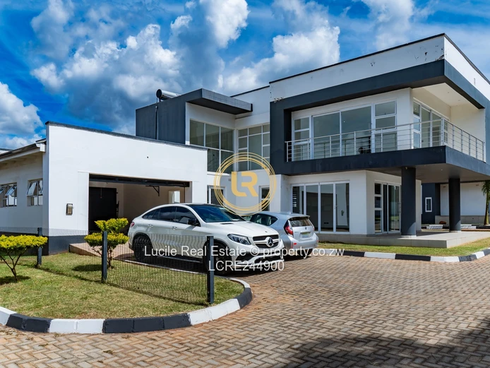 Modern 3-bedroom Home in Exclusive Carrick Creagh